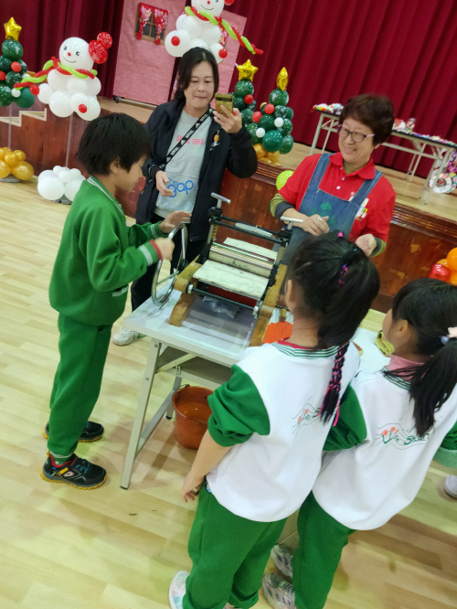 結合學校特色，引進藝術專長教師，提升教師專業