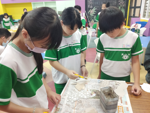 苗栗石虎、文山斑馬藍曬版畫
