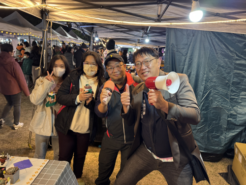 連續4日參加義賣活動