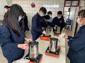 LINE_ALBUM_20220225 活化多元學習活動（屋角咖啡）_220302_20.jpg