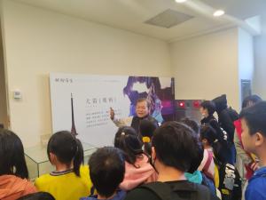 LINE_ALBUM_三灣國小八音新視界-傳承榮興採茶劇團與客家圓樓參訪_240418_1.jpg