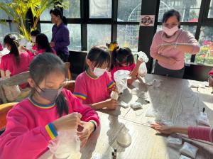 LINE_ALBUM_城市美學-雅聞玫瑰森林手作_240423_7.jpg