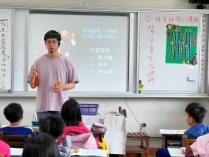 LINE_ALBUM_326（二）藝術入校第二堂課_240506_3.jpg